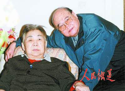 �Y�ψD����������������