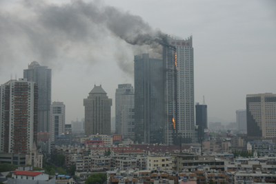 11�c(di��n)10������,�ɗl�����Ĵ�B�ײ�����L(f��ng)��Ѹ�����ό�����