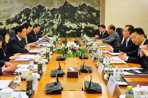 ���r�QԸ����������Մ ͨ�^Մ�к�ƽ��Q�ˆ��}