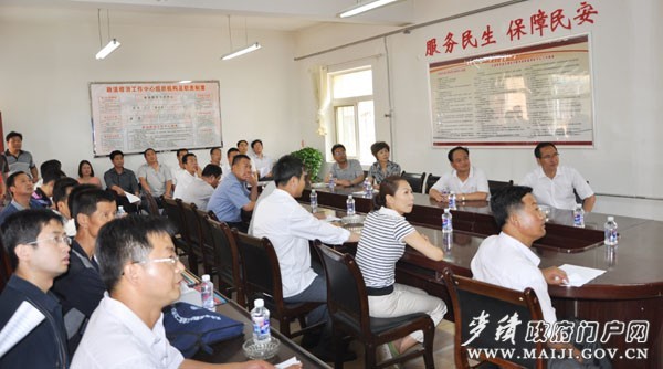 觀摩D.jpg 觀摩D.jpg