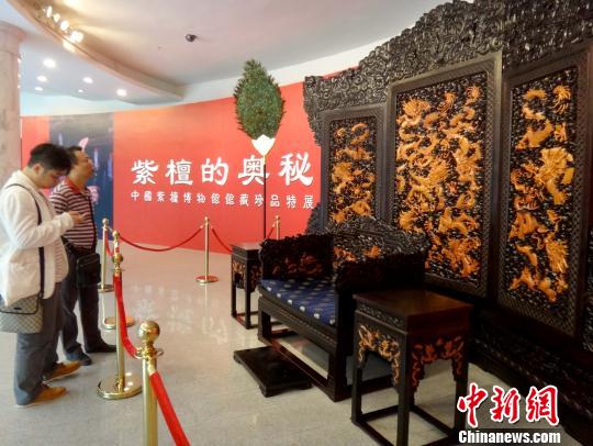 ����̴�ĊW�ء��Ї�(gu��)��̴�����^�^����Ʒ��չ��21�����ڏV��ˇ�g(sh��)����Ժ�e����չ�[��������(g��)����չƷ�ԡ�ľ���@�F����̴�Ҿߞ��������Ї�(gu��)�ŵ��Ļ��ڷ���֮�g���@��¶�������l(w��i)�¡��z