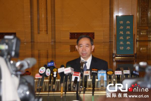 �������L(zh��ng)͸¶�߿��ĸ��(n��i)�ݣ���Ŀ�p�ٲ���������