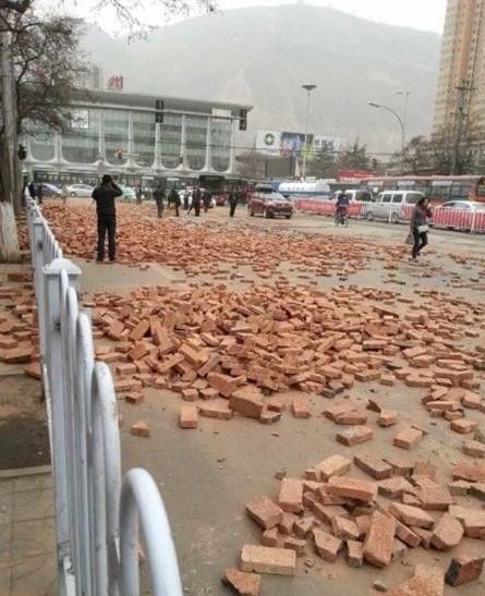 �m�ݻ�܇վ�^(q��)�򱻴u�^䁝M �����̑����w�m��