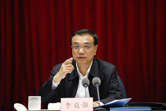 李克強:解決飲水安全惠及億萬群眾 建設水利工程支撐經(jīng)濟發(fā)展
