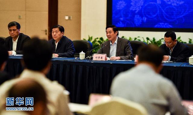 �����Ꮚ(qi��ng)�{(di��o)���Ƅ�(d��ng)�Ļ��a(ch��n)�I(y��)��(sh��)�F(xi��n)����İl(f��)չ