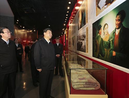 2014��3��17����18�գ��й����뿂��ӛ����(gu��)����ϯ������܊ί��ϯ��(x��)��ƽ�ں���ʡ�m���h�{(di��o)��ָ��(d��o)�h��Ⱥ��·��������(sh��)�`���(d��ng)���@��3��17������(x��)��ƽ���^��ԣ��ͬ־�o(j��)���^�����A��ӛ�� ����?j��n)z