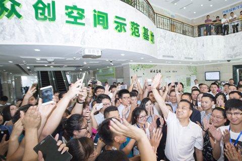 ��ˏ����B�����г̣��_(d��)��˹���o��3D��