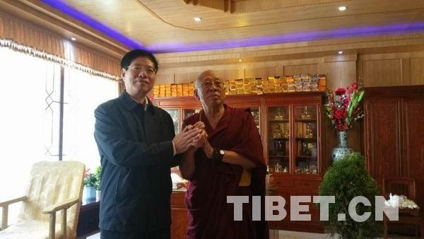 �Ĵ�ʡί��ί���y(t��ng)��(zh��n)�����L(zh��ng)�ޱ��A�ڰ��β����¿���������𣨔zӰ������һ��