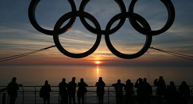 ��ý�����H�Wί������ֹ����(g��)������(du��)���ӊW�\(y��n)��