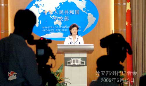 �⽻���°l(f��)���˾Ͳت��M����܊Ʒ���ڵȴ���(�D)